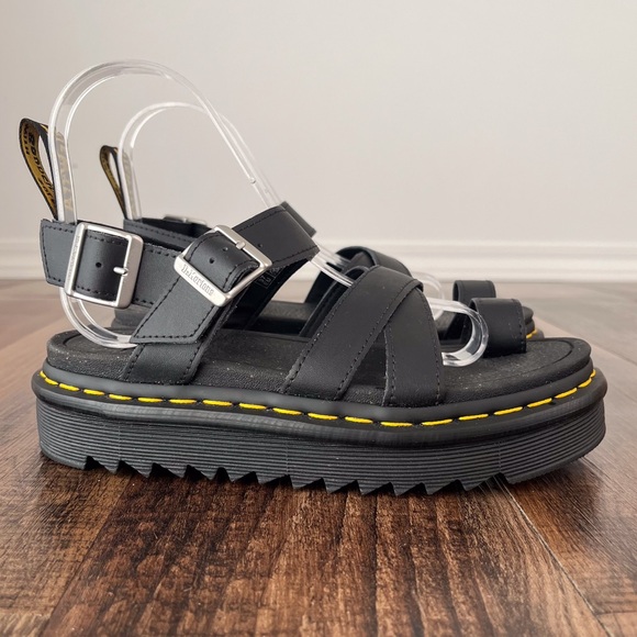 Dr. Martens Avry Leather Toe Loop Gladiator Sandal Double Buckle Black Size 6